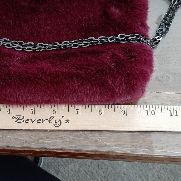 A New Day Clutch Crossbody faux Fur 10x7 - Picture 8 of 9